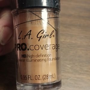 L.A. Girl PRO. Coverage